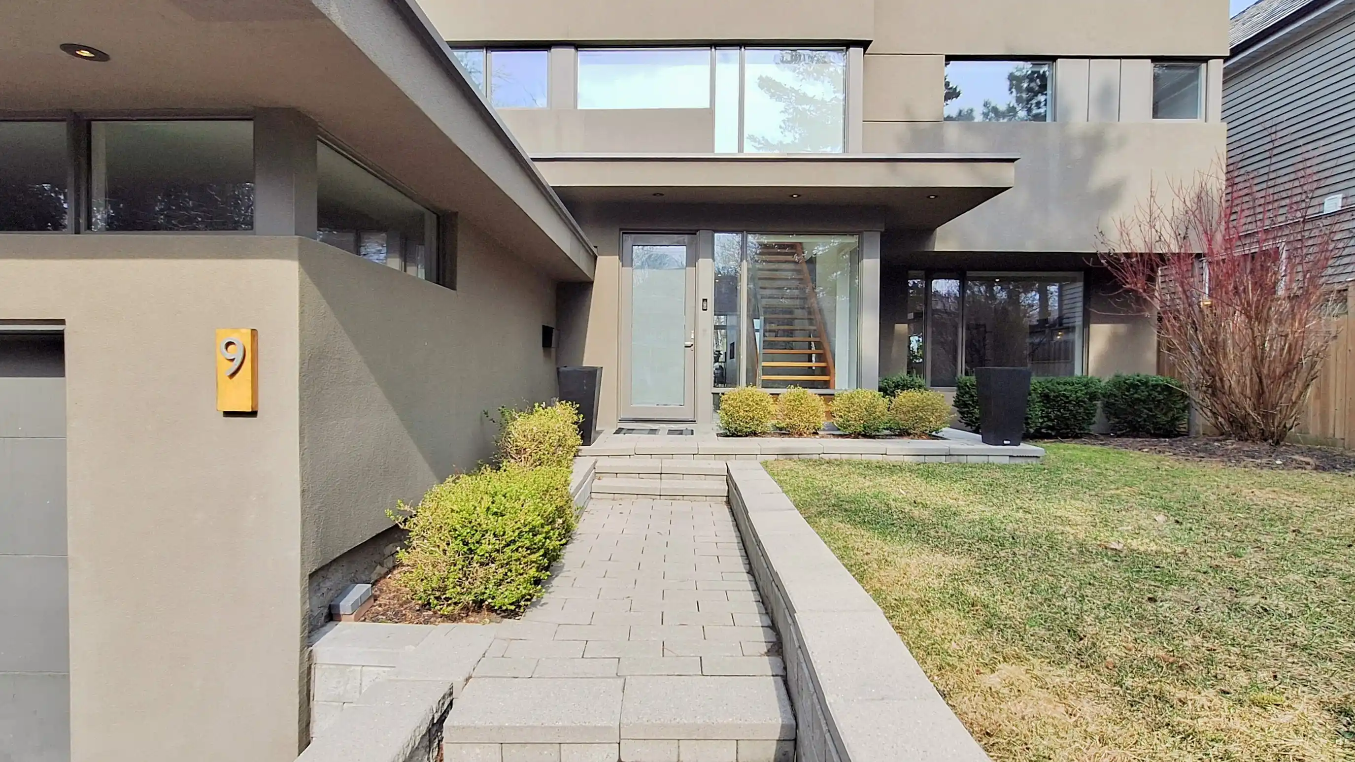 9 Fenwood Hts, Toronto M1M 2V6 – image 1