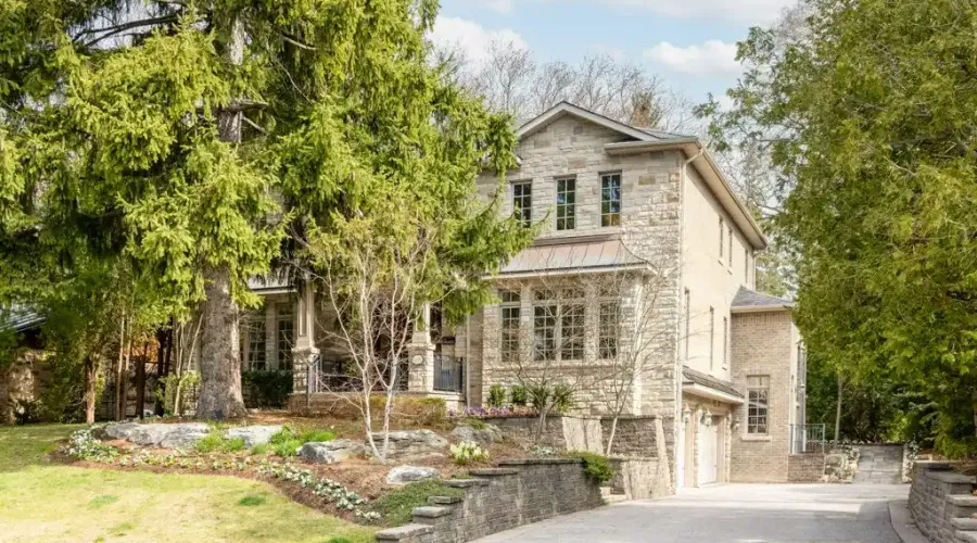1173 Woodeden Drive, Mississauga, Ontario, L5H 2T7, Canada, 5 Bedrooms Bedrooms, ,6 BathroomsBathrooms,Residential,For Sale,Woodeden Drive,1795700