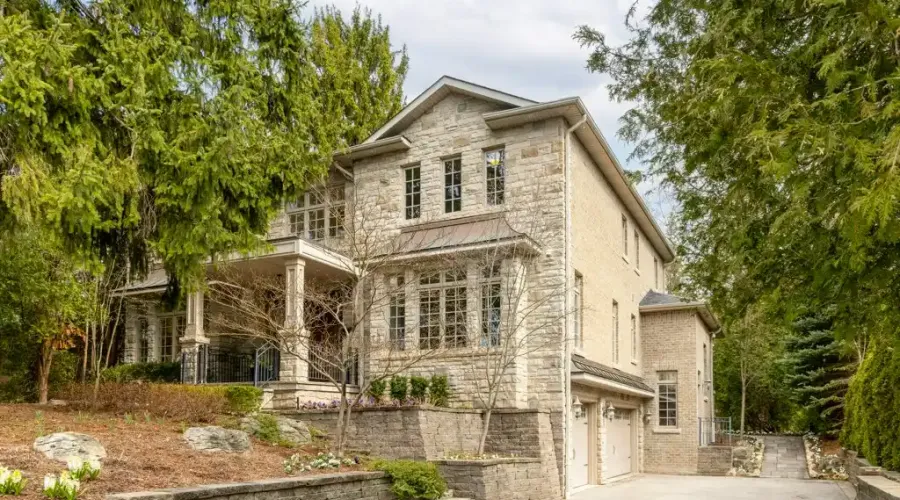1173 Woodeden Drive, Mississauga, Ontario, L5H 2T7, Canada, 5 Bedrooms Bedrooms, ,6 BathroomsBathrooms,Residential,For Sale,Woodeden Drive,1795700
