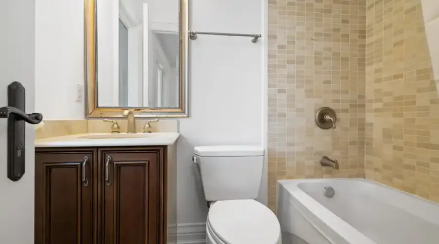 1173 Woodeden Drive, Mississauga, Ontario, L5H 2T7, Canada, 5 Bedrooms Bedrooms, ,6 BathroomsBathrooms,Residential,For Sale,Woodeden Drive,1795700