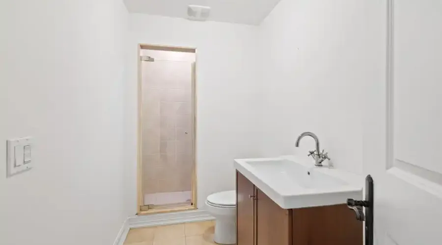1173 Woodeden Drive, Mississauga, Ontario, L5H 2T7, Canada, 5 Bedrooms Bedrooms, ,6 BathroomsBathrooms,Residential,For Sale,Woodeden Drive,1795700
