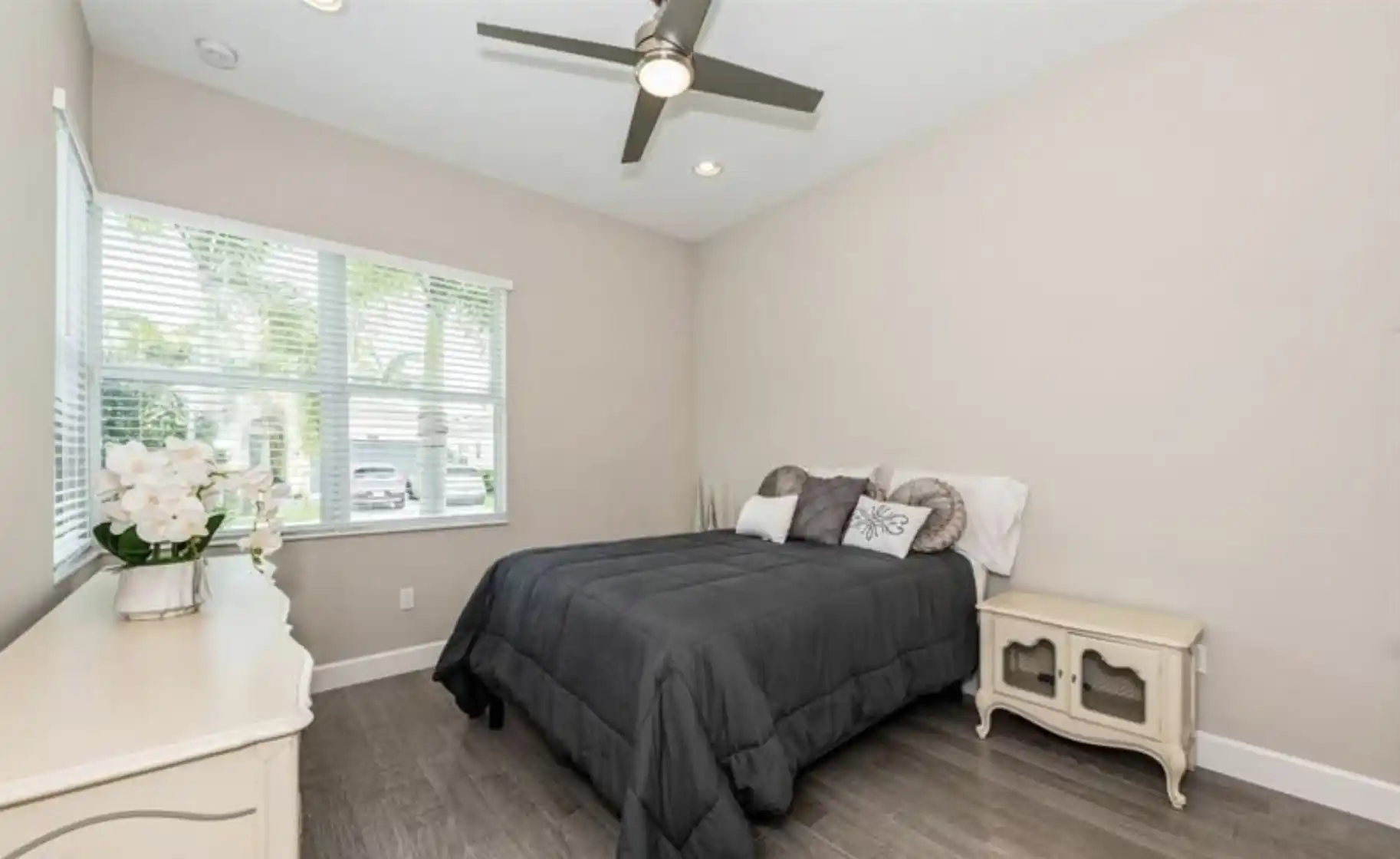 Residential For Sale – image 8