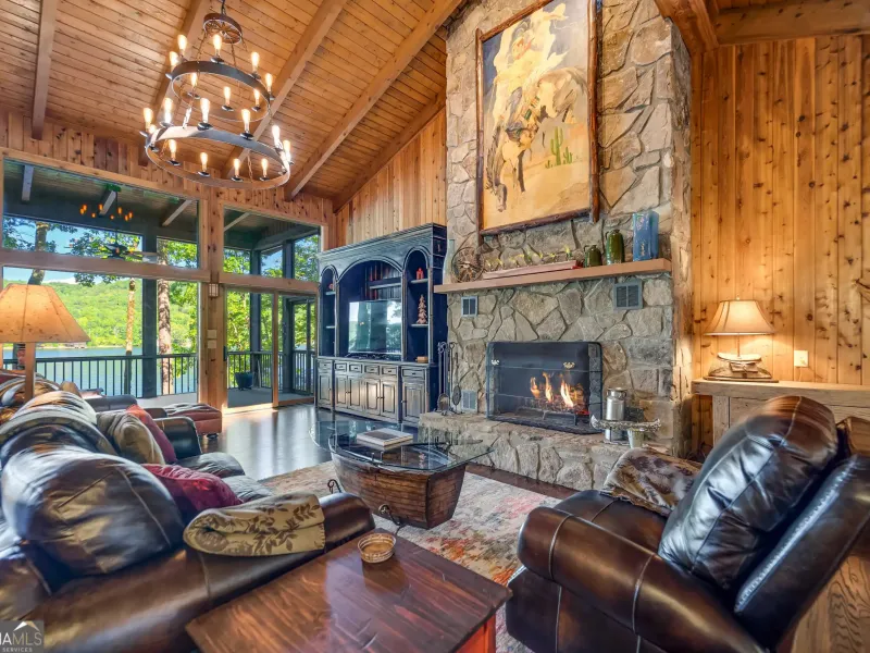 Residential For Sale – image 7