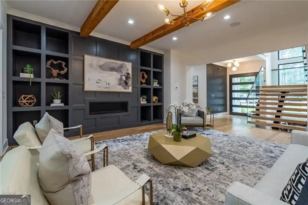 Residential For Sale – image 6