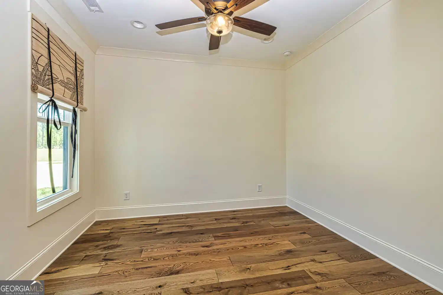 Residential For Sale – image 19