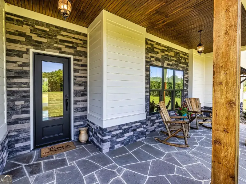 Residential For Sale – image 5
