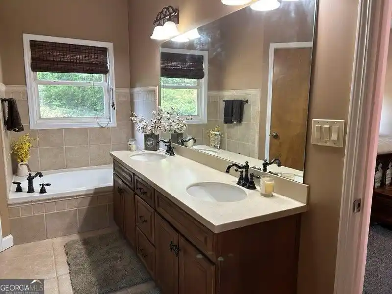Residential For Sale – image 13