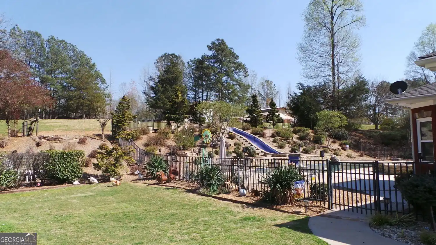 Residential For Sale – image 6