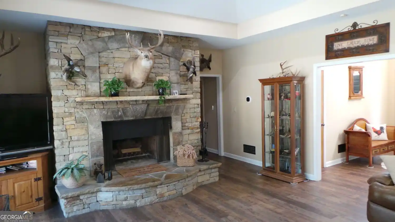 Residential For Sale – image 8