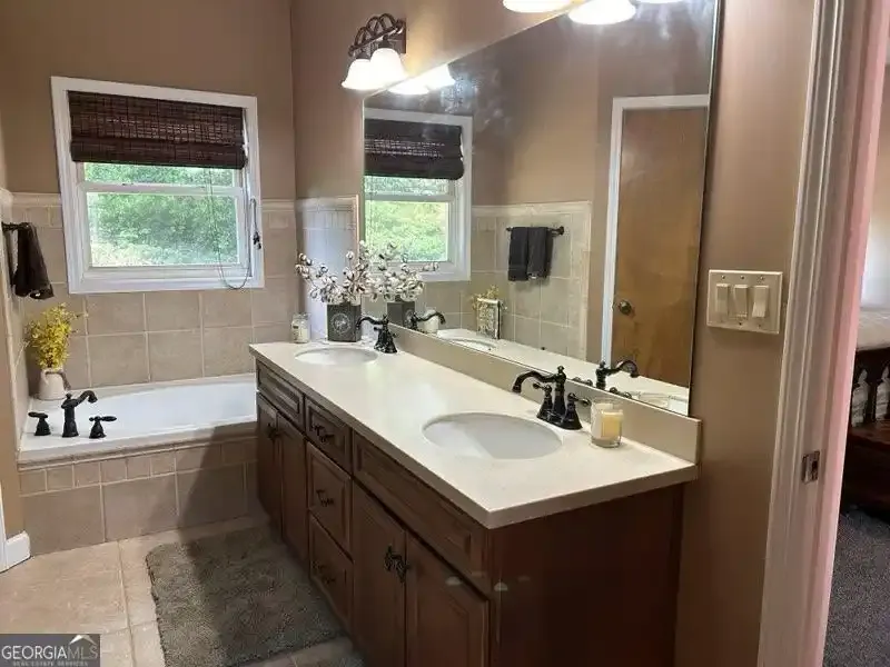 Residential For Sale – image 13