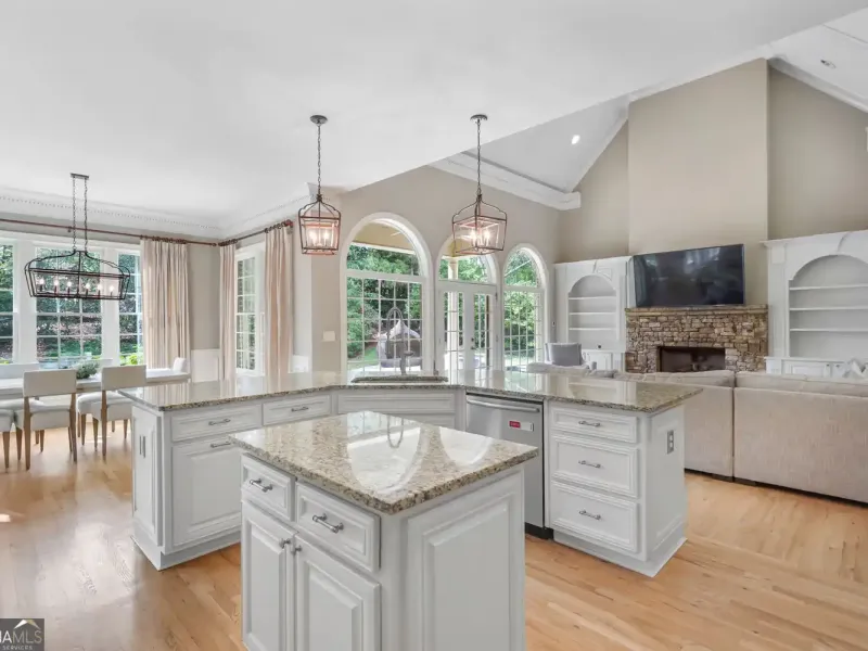 Residential For Sale – image 13