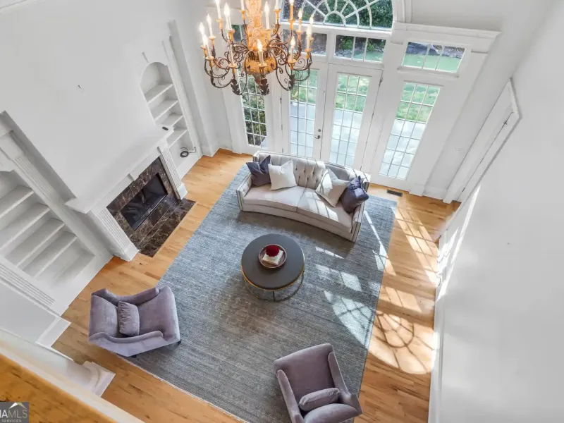 Residential For Sale – image 4