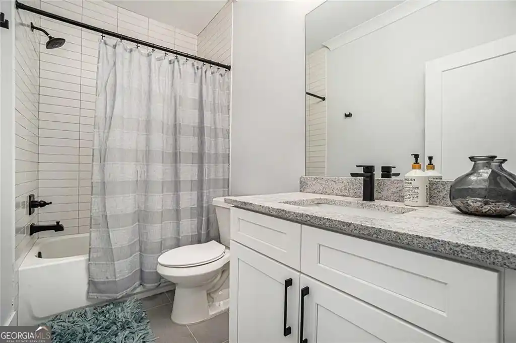 Residential For Sale – image 17
