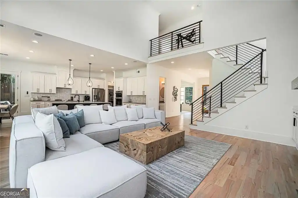 Residential For Sale – image 8