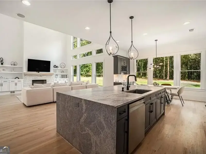 Residential For Sale – image 11