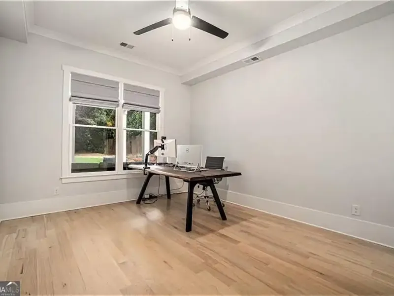 Residential For Sale – image 12