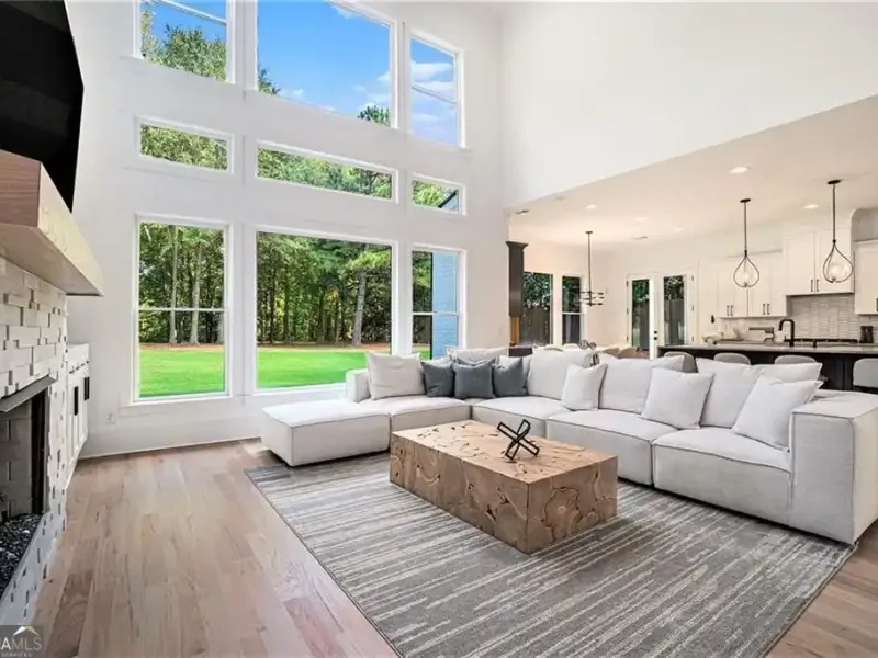 Residential For Sale – image 7