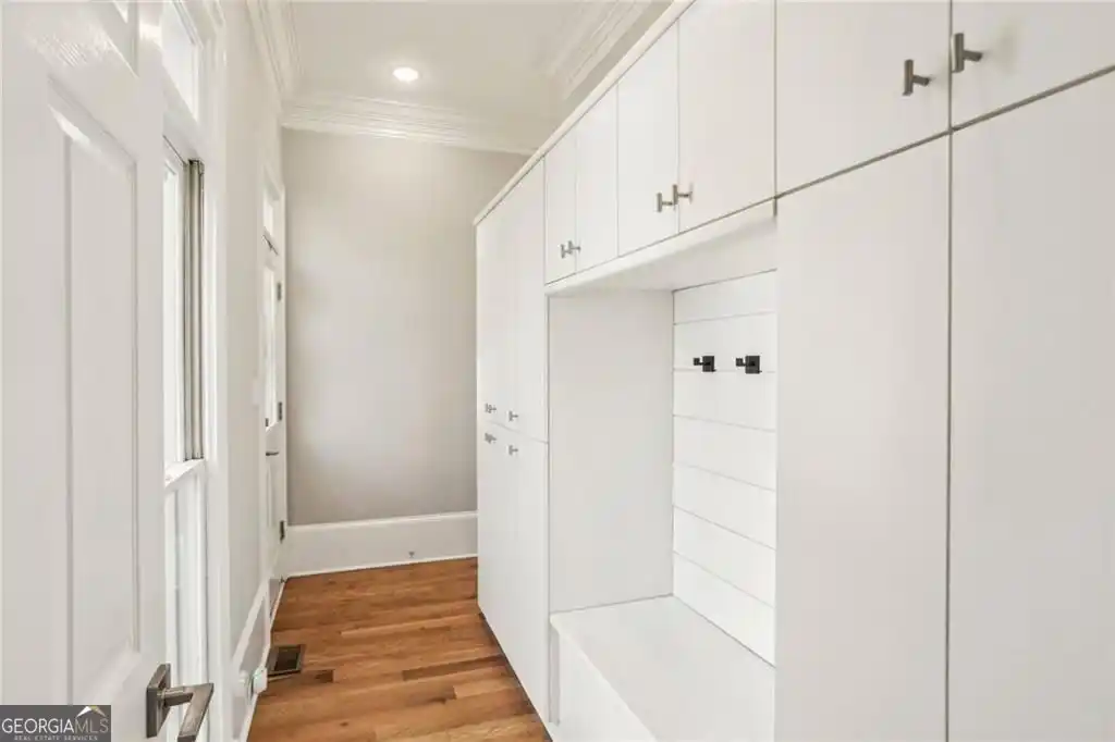 Residential For Sale – image 10