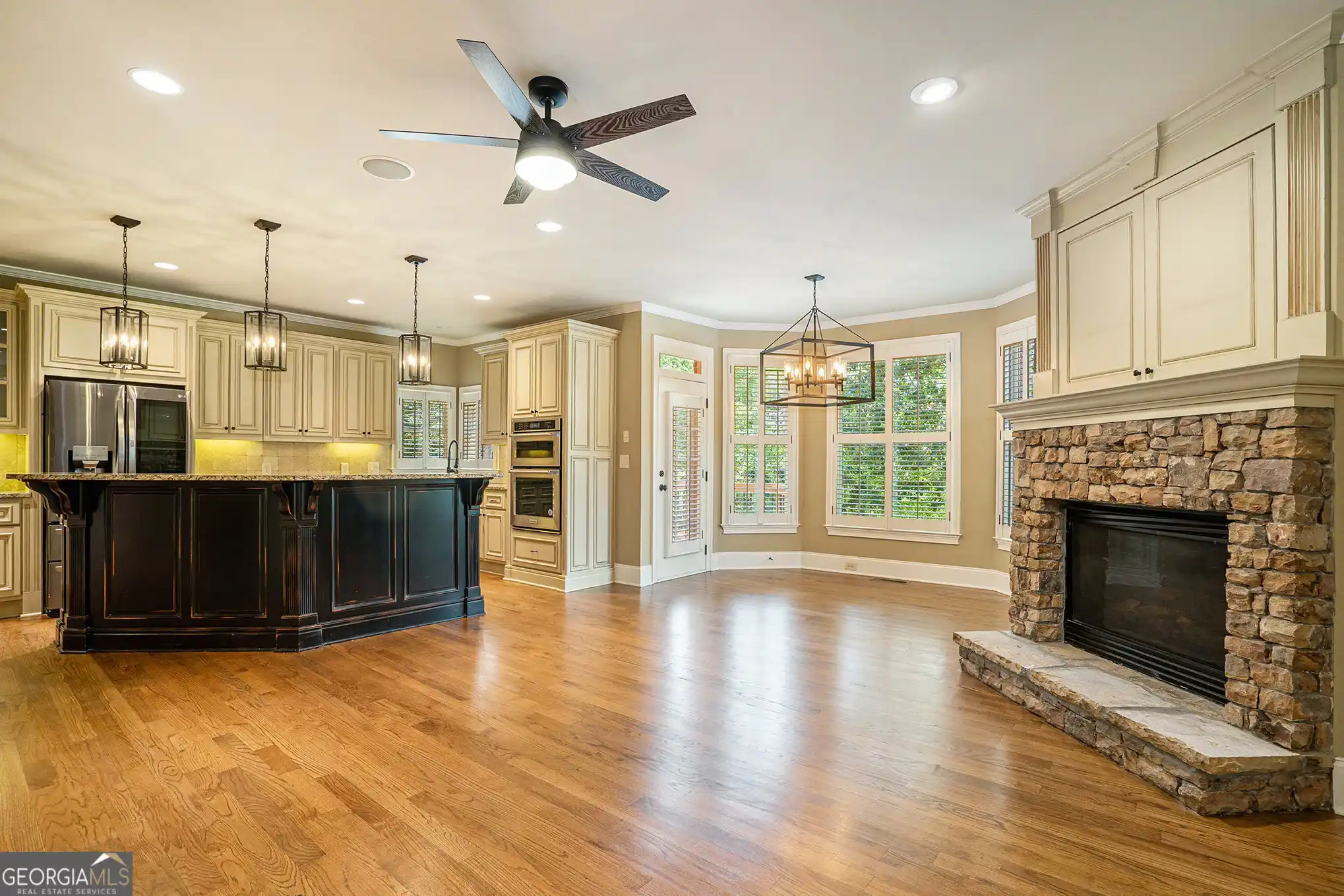 Residential For Sale – image 13