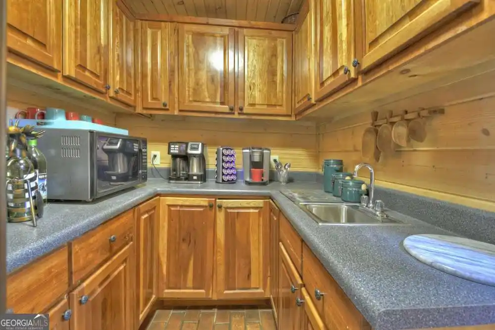 Residential For Sale – image 18
