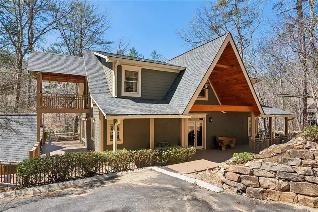 Residential For Sale – image 1