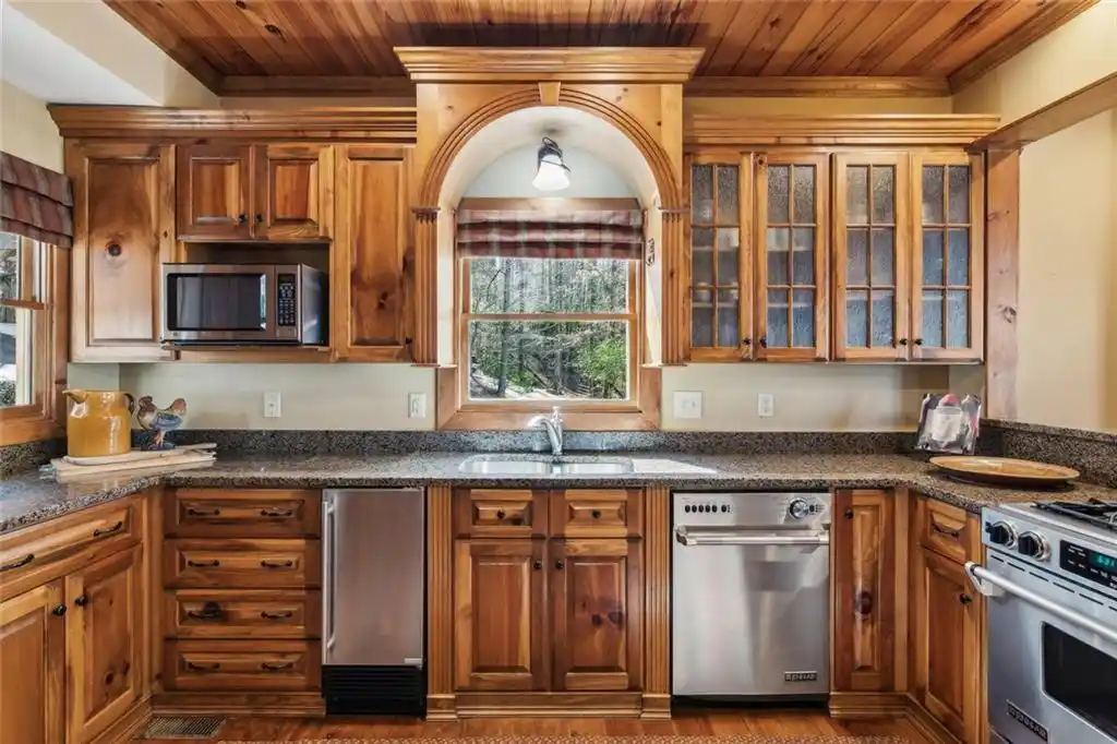 Residential For Sale – image 10