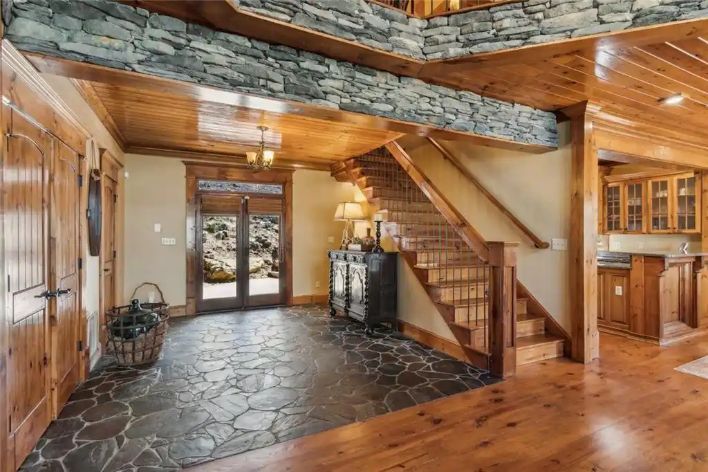Residential For Sale – image 5