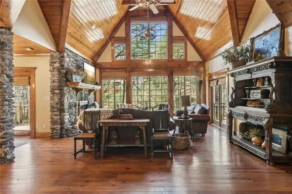 Residential For Sale – image 6
