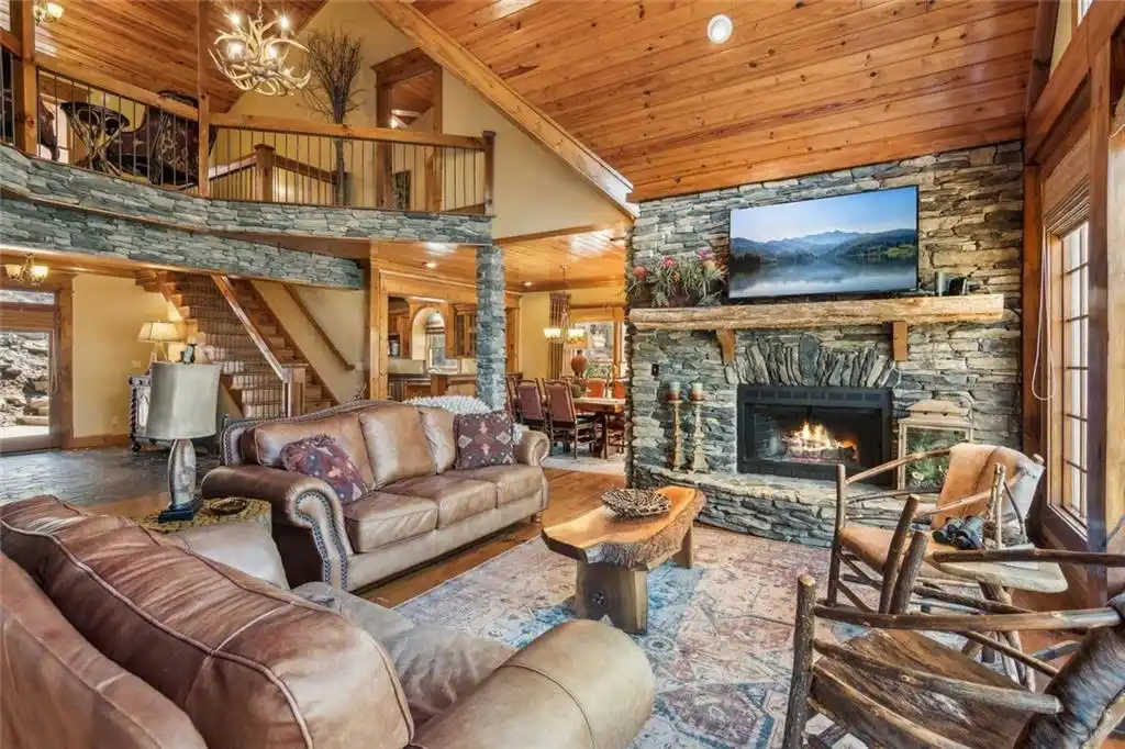 Residential For Sale – image 8