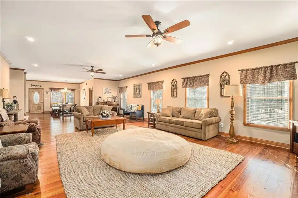 Residential For Sale – image 12