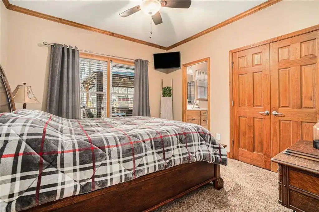Residential For Sale – image 14
