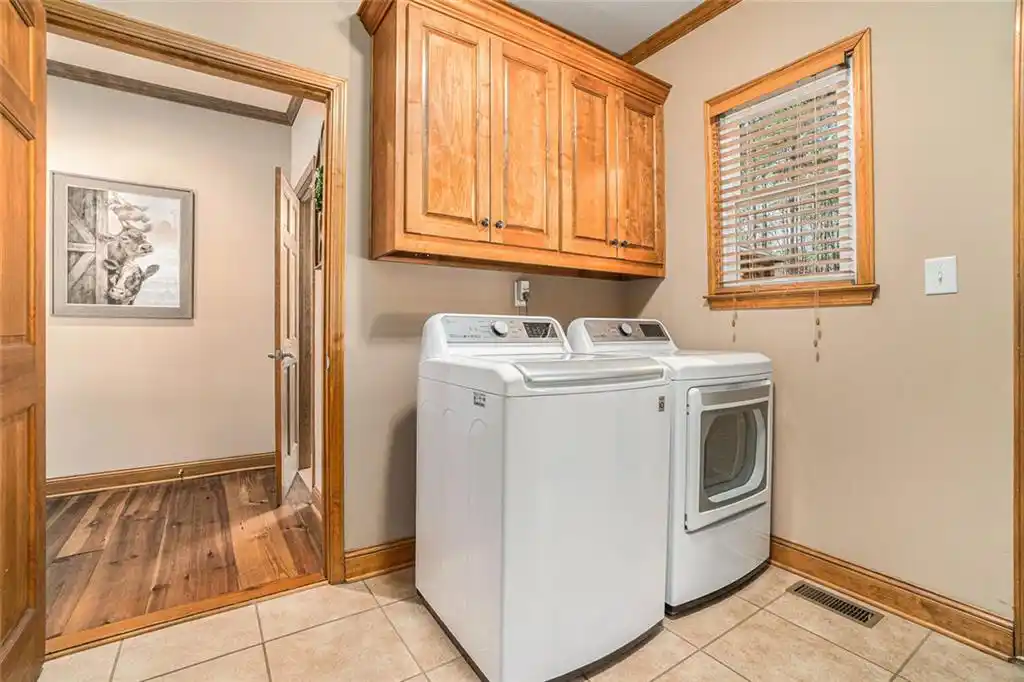 Residential For Sale – image 19
