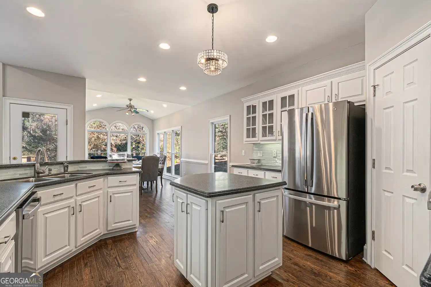 Residential For Sale – image 6