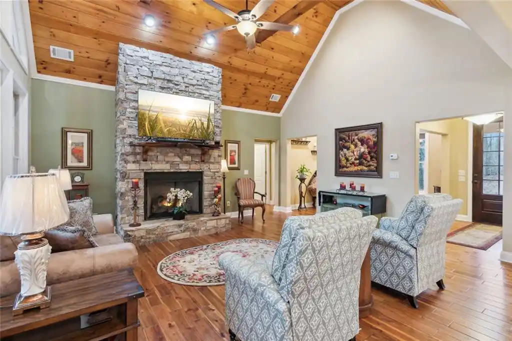 Residential For Sale – image 8