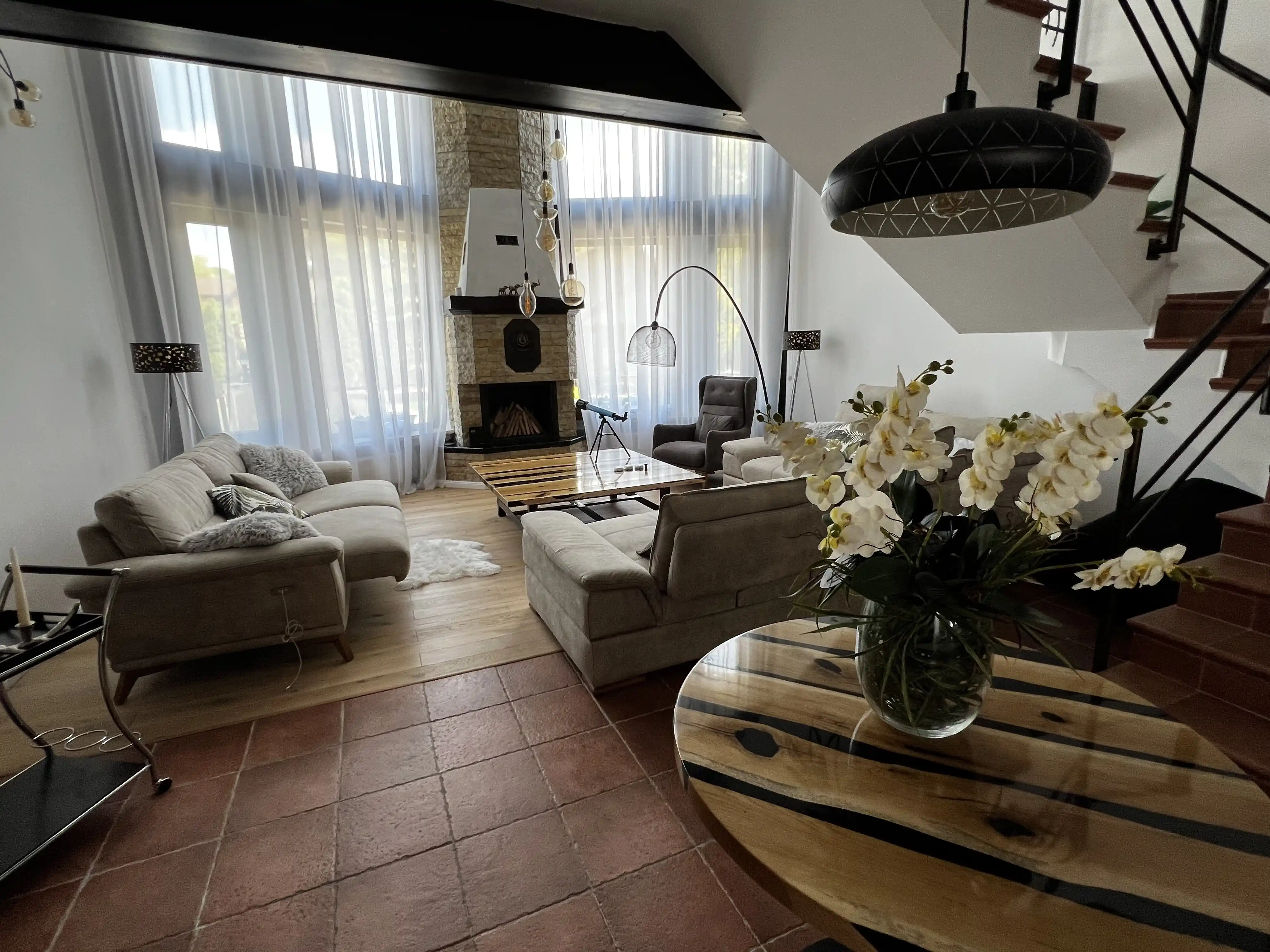 Bran Villa - A Transylvanian Luxury Retreat – image 6