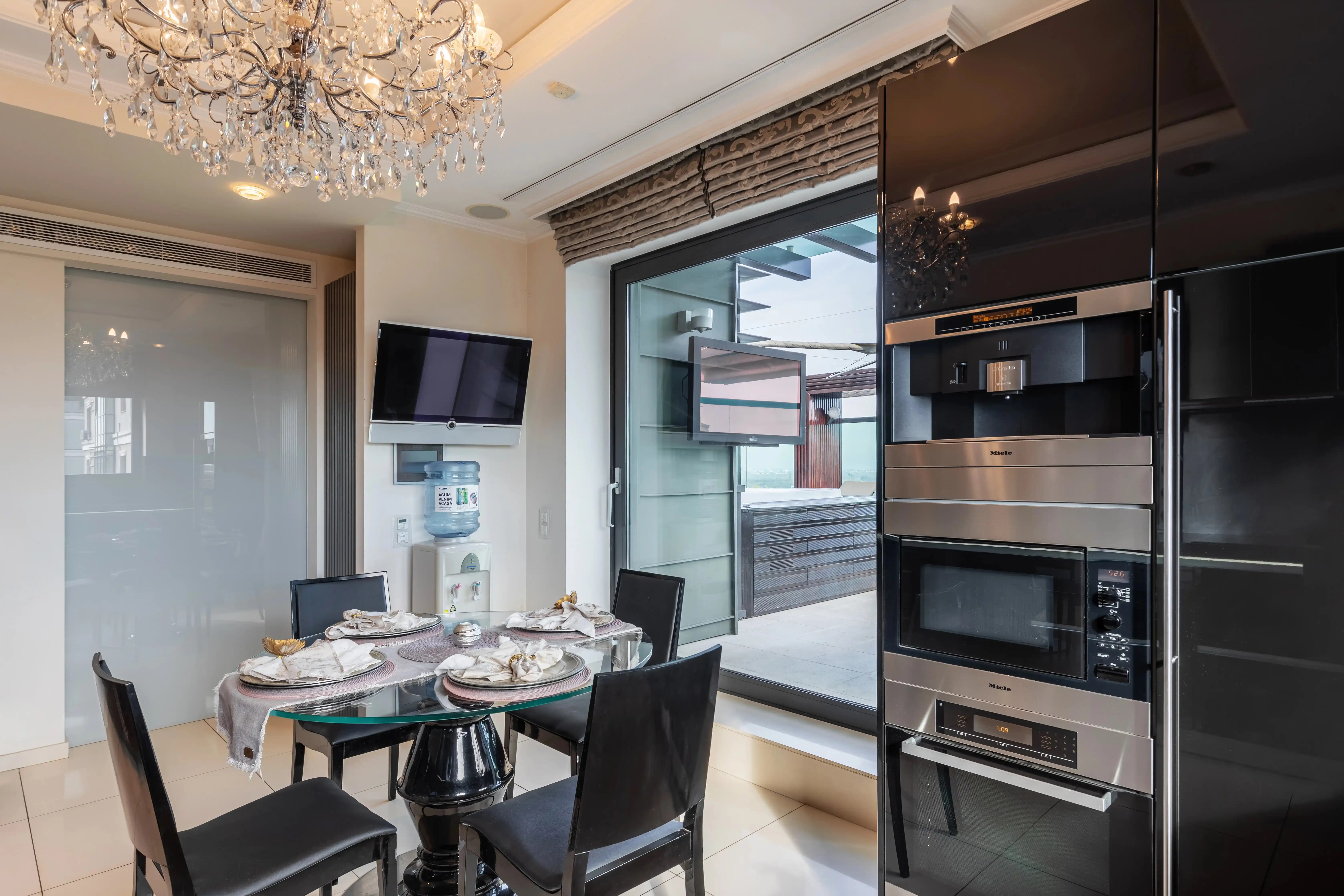 Penthouse Bucharest - Ultimate Urban Luxury – image 15