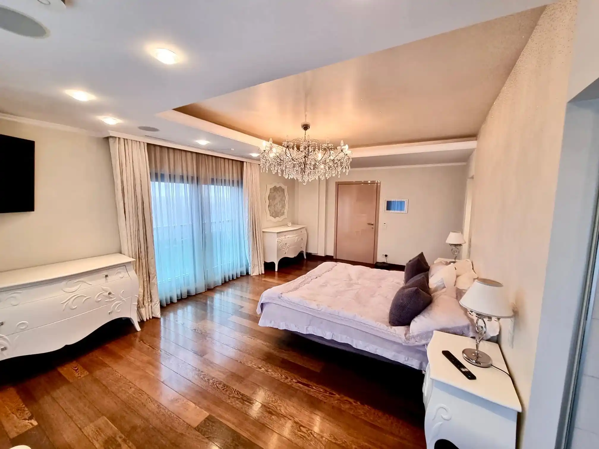Penthouse Bucharest - Ultimate Urban Luxury – image 6