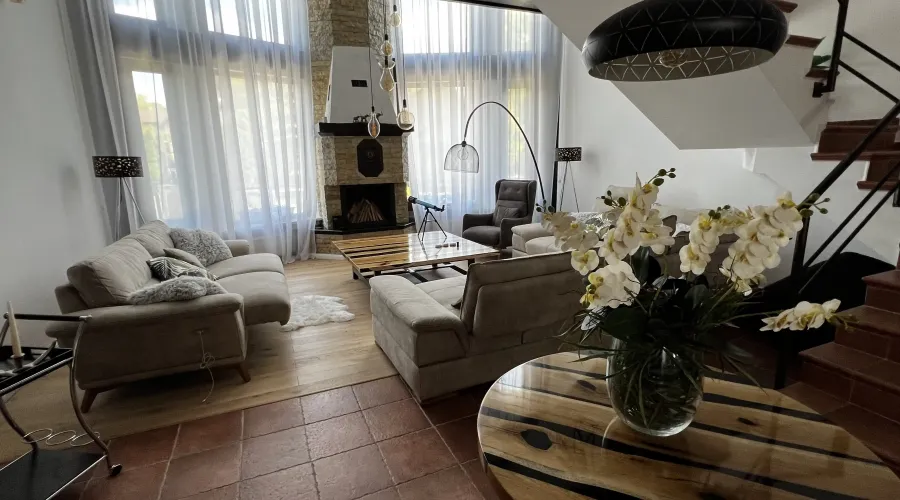 Strada Liviu Popovici 12 Bran, Comuna Bran, Romania, 5 Bedrooms Bedrooms, ,7 BathroomsBathrooms,Residential,For Sale,Strada Liviu Popovici 12 Bran,1820853