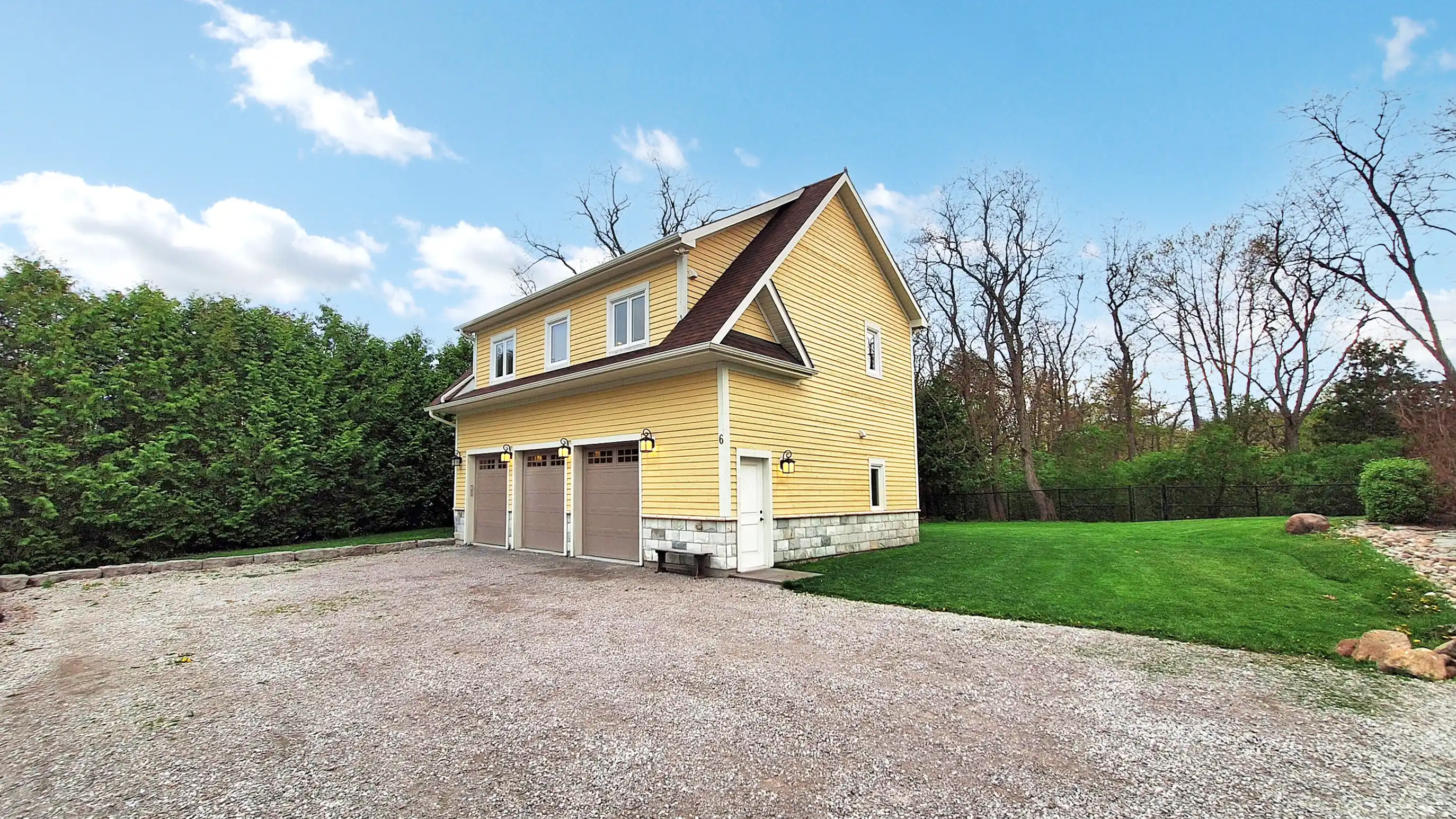 For Sale - 6 Macleod Estate Crt – image 3