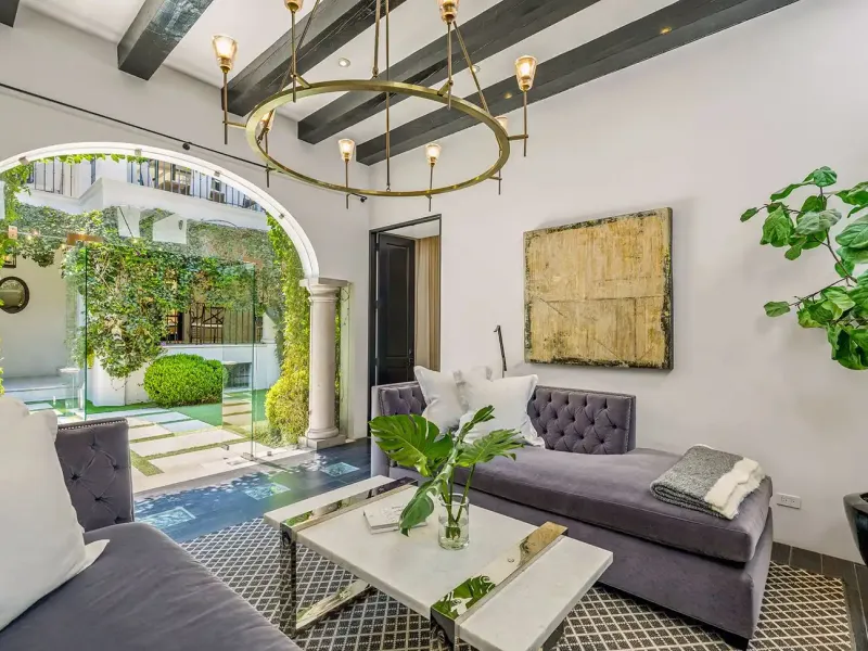 Casa Roya – image 27