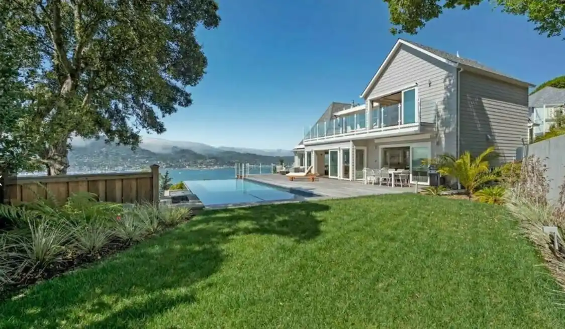 Stunning View Residence – image 2