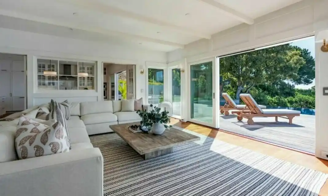 Stunning View Residence – image 4