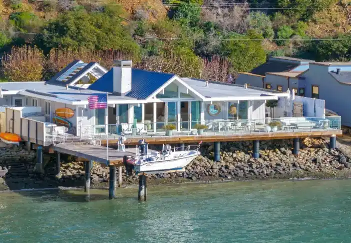 Residential For Sale – image 1