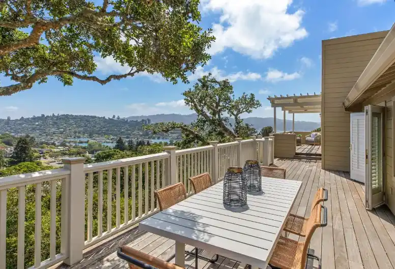 Picturesque Views – image 1