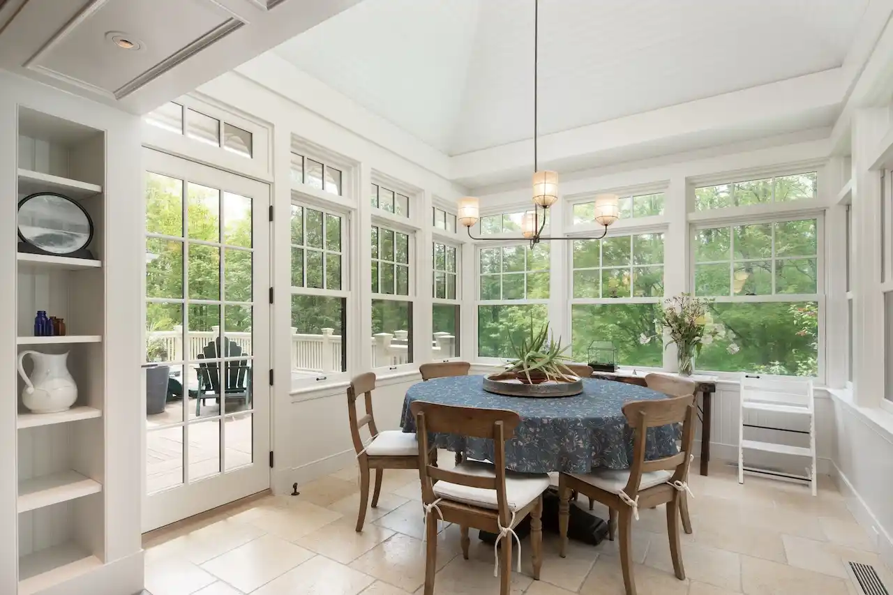 Spectacular Alford Mountain Estate: Guest House & Resort Amenities on – image 16