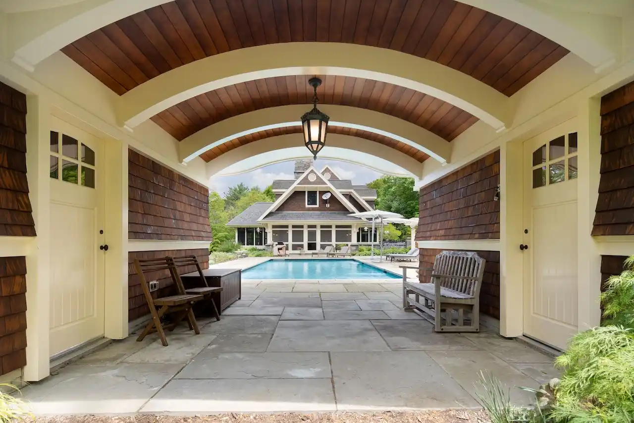 Spectacular Alford Mountain Estate: Guest House & Resort Amenities on – image 11