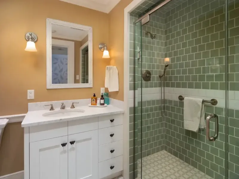 Spectacular Alford Mountain Estate: Guest House & Resort Amenities on – image 27