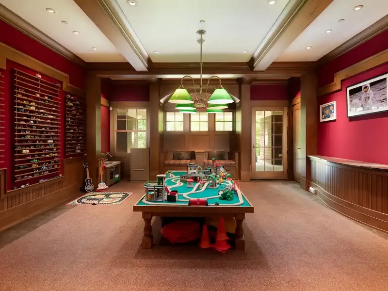Spectacular Alford Mountain Estate: Guest House & Resort Amenities on – image 34