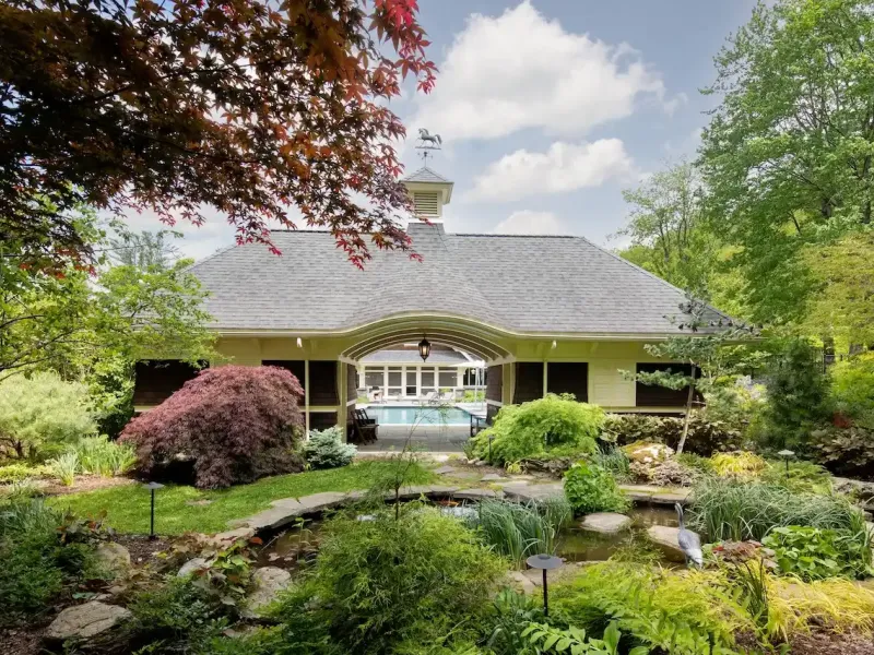 Spectacular Alford Mountain Estate: Guest House & Resort Amenities on – image 44