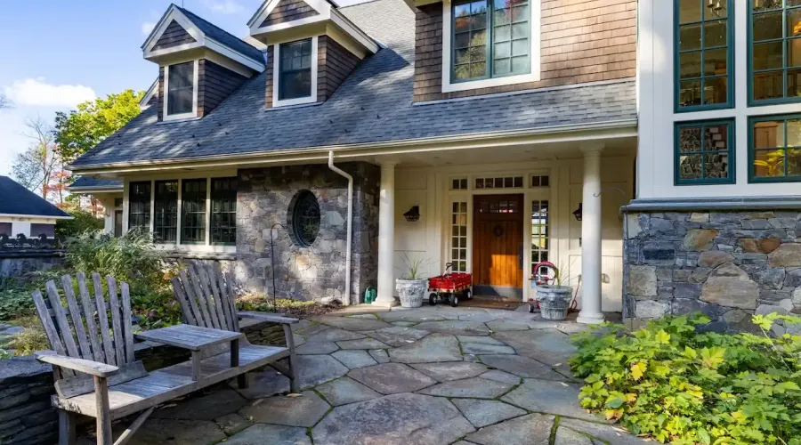 Address not available!, 12 Rooms Rooms,5 BathroomsBathrooms,Residential,For Sale,East,1850679
